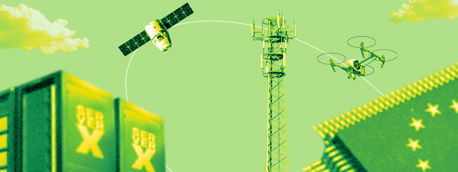 Kuva, jossa satelliitti, drone ja matkapuhelinmasto muodostavat yhteyden SERVER X -nimisten, EU-lipulla merkittyjen tietokonepalvelimien yläpuolella; taustalla on vihreä taivas ja pilviä.