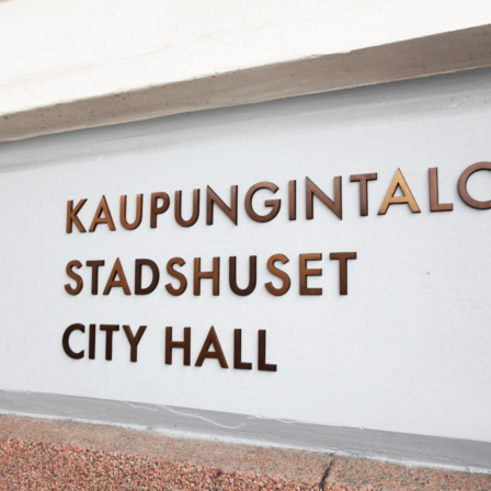 kaupungintalon kyltti
